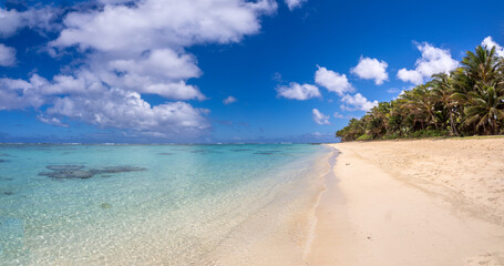 Secluded beaches along the coastr of the island of Rarotonga, Cook Islands, Polynesia, South Pacific Ocean, Oceania