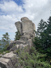 御在所岳中登山道の奇岩「地蔵岩」とそのアプローチルート