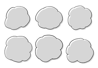 Fototapeta premium シンプルな手描きの吹き出しセット