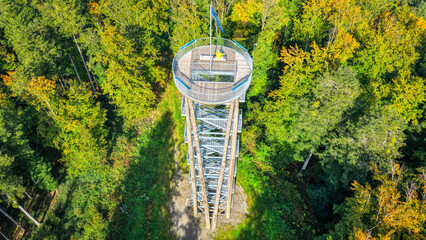 Orenkopfturm bei Haslach im Schwarzwald, Deutschland, Oktober 2025, Luftaufnahme