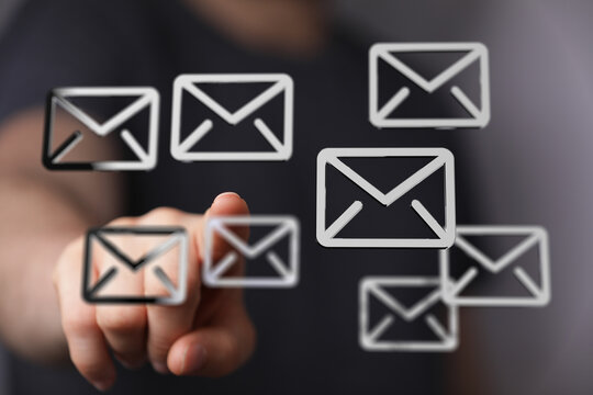 Efficiently handle your inbox with our email management tips and tools. Streamline your workflow today!