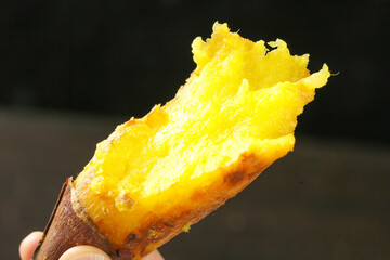 Roasted Japanese Kintoki Sweet Potato with Golden Yellow Flesh
