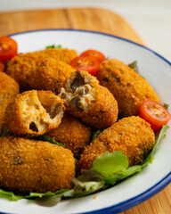 Spanish vegetable croquette tapa. Step-by-step recipe to learn how to cook.