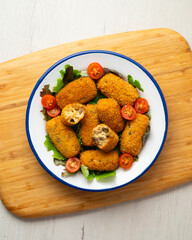 Spanish vegetable croquette tapa. Step-by-step recipe to learn how to cook.