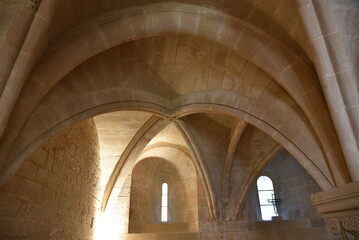 Fototapeta premium Voûtes&nbsp;de&nbsp;l'Abbaye de Sénanque dans le Vaucluse. France