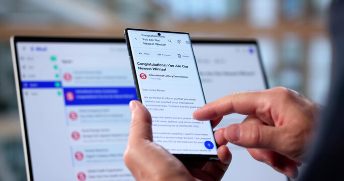 Man Receives Scam Email Alert On Older Smartphone