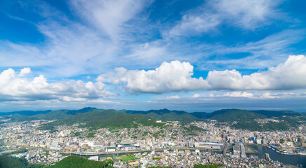 長崎・稲佐山展望台から望む都市風景