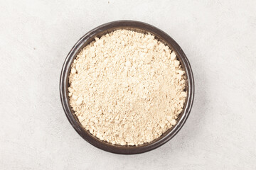 A general term for the fruits of oak trees such as the Japanese oak, Japanese oak, Japanese oak, and Japanese oak. They are used as raw materials for ink.