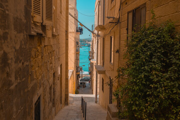 Fototapeta premium Birgu, Malta – Ancient Streets and Historic Fortress