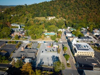 Exploring Berkeley Springs on a Late Summer Morning in West Virginia