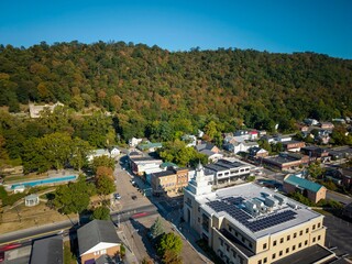 Stunning Aerial View of Berkeley Springs Showcasing Nature and Architecture