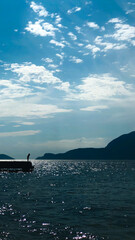 pier na praia de ilha bela