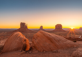 Monument Valley zur Goldenen Stunde
