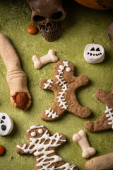 Halloween scary gingerbread cookies for party