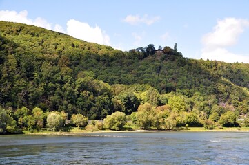 Zwischen St.Goar und Rüdesheim am Rhein