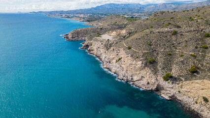 Fototapeta premium Raco Conil vista aérea panorámica desde el mar , calas entre Benidorm y La Villajoyosa o Vila Joiosa , España