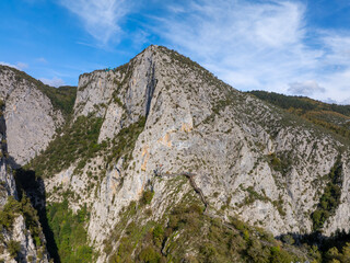 There are incredibly beautiful places around Kastamonu that make you breathe. One of them is Valla Canyon in Pınarbaşı district. Valla Canyon, which