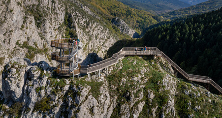 There are incredibly beautiful places around Kastamonu that make you breathe. One of them is Valla Canyon in Pınarbaşı district. Valla Canyon, which