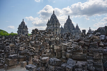 The majestic ruins of Candi Sewu © franck