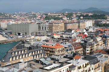 Obraz premium View of San Sebastian (Donostia) town on sunny summer day. Basque Country, Spain.