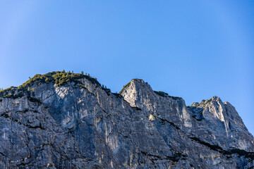 Bergwanderung durch die wunderschöne Bayrischen Alpen vor den Toren von Garmisch-Partenkirchen hinauf zur Zugspitze - Bayern - Deutschland