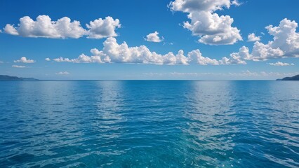 mar y cielo azul con nubes