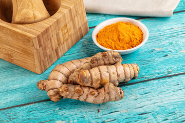 Fresh aroma tumeric roots heap