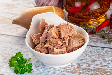 Canned tuna fish in olive oil