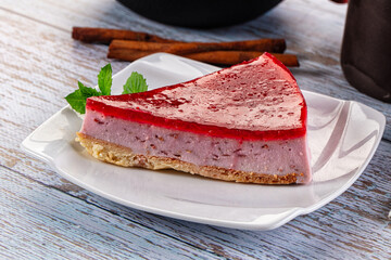 Tasta Raspberry cheesecake served mint