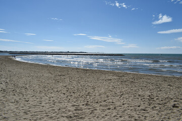 Le Grau du Roi, Gard, Languedoc, Occitanie, France : le front de mer et la plage.