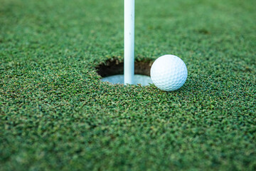 Golf putt stops short of the hole