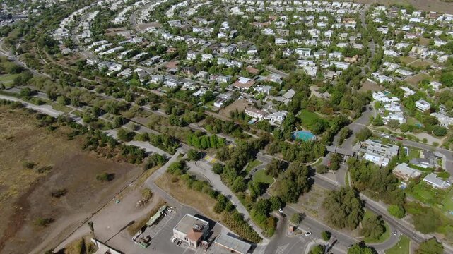 DRON CHICUREO - ZOOM IN - CONDOMINIO LOS ROBLES