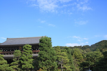 京都・知恩院の三門