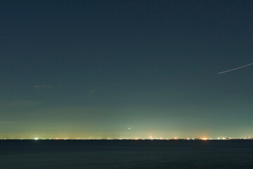 海の上の境界線