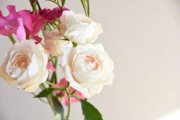 薔薇とスイートピー