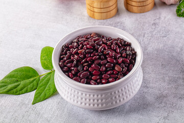 Raw dry uncooked red beans