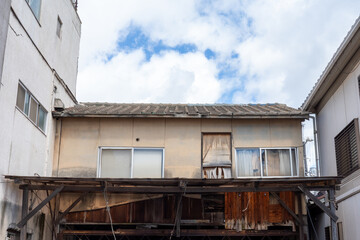 日本の広島県福山市の鞆の浦の古くてとても美しい建物と町並み