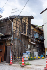 日本の広島県福山市の鞆の浦の古くてとても美しい建物と町並み