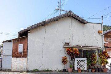 日本の広島県福山市の鞆の浦の古くてとても美しい建物と町並み