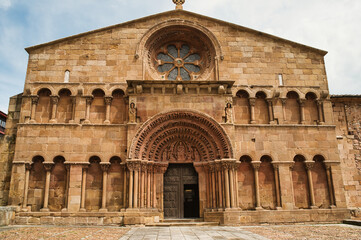Obraz premium Church of Santo Domingo, a masterpiece of Romanesque art located in the heart of Soria, Spain
