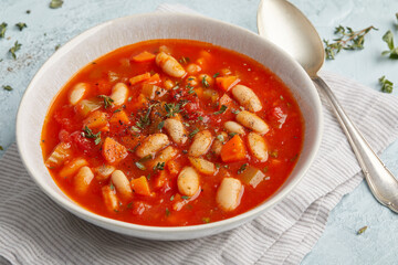 Vegan bean stew with tomatoes