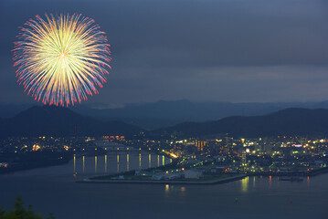 三原ヤッサ花火