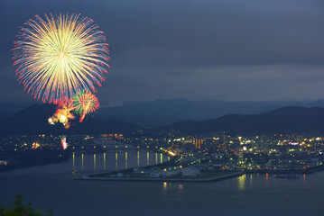 三原ヤッサ花火
