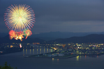 三原ヤッサ花火