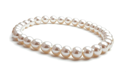 Obraz premium Elegant String of White Pearl Beads Isolated on White Background