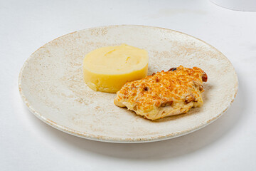 Tender chicken baked to perfection paired with smooth, buttery mashed potatoes, ready to enjoy