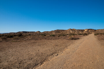 Wanderweg in der Tabernas Wüste, Provinz Almería, Andalusien, Spanien