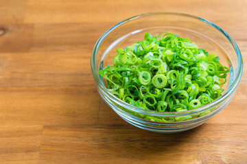 刻みねぎ 木目背景