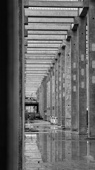 Stützenwald aus Beton.