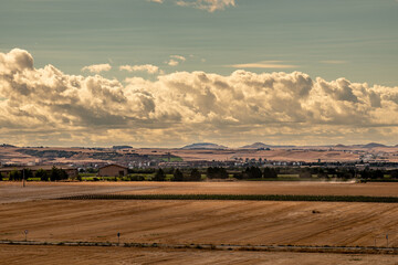 Landschaft in der Meseta am Jacobsweg in Nordspanien
